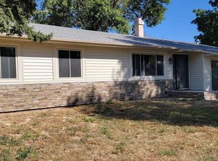 1701 Aztec Cir, Sioux City, IA 51104