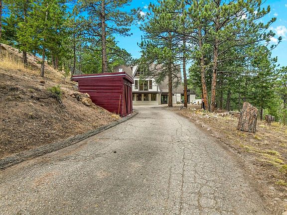 3rd image of 28 Pine Brook Rd