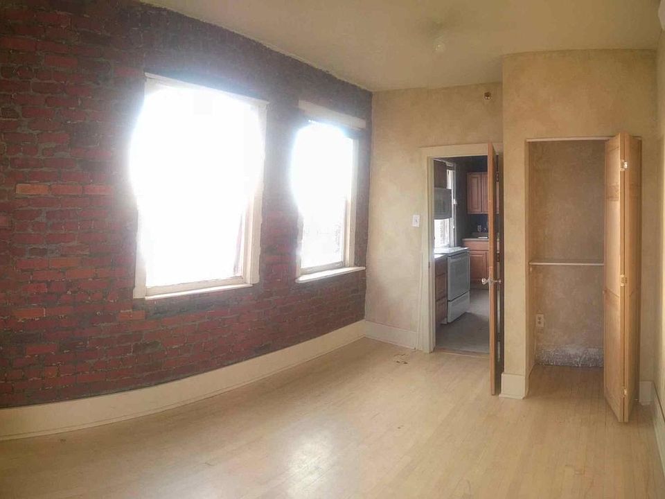 West bedroom