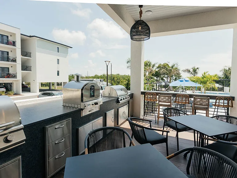 Wrecker's Cay Apartments — Photo 22