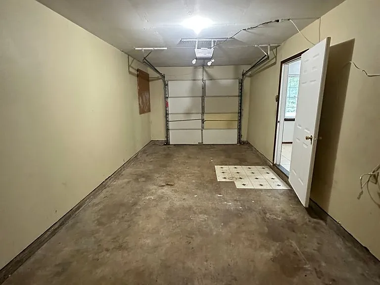537 Franklin St — Photo 25