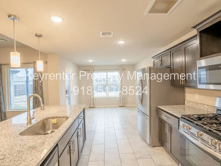 12303 N 130th East Ave — Photo 11