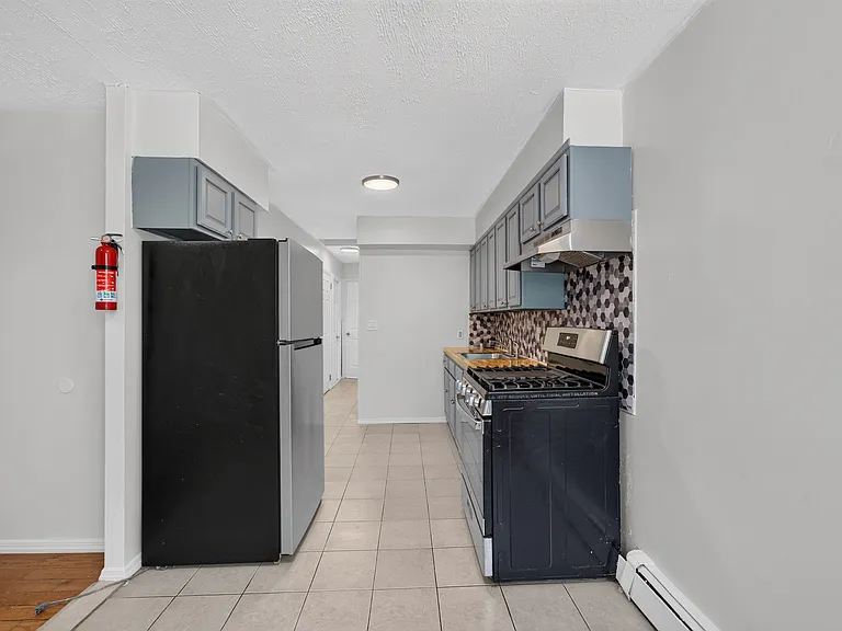 1510 Beach 12th St #2 — Photo 9