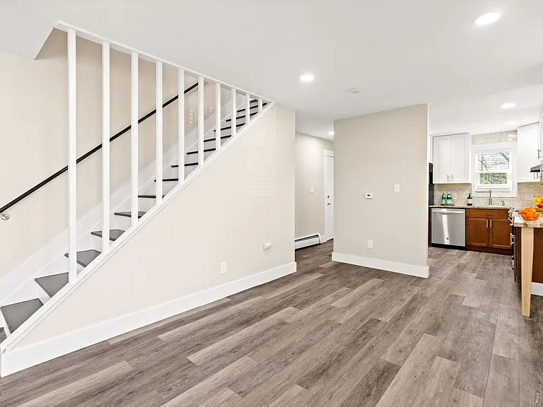 3562 Nottingham Ct #1 — Photo 6