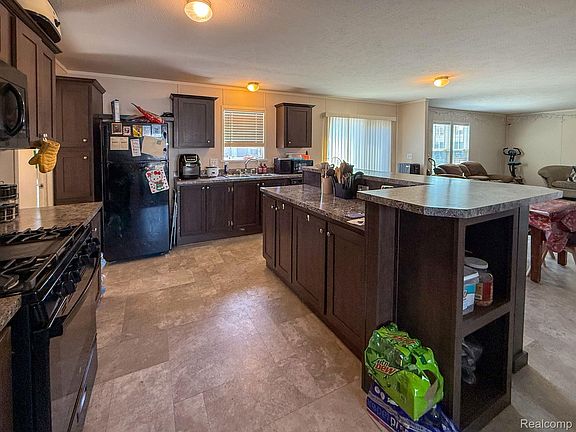 2nd image of 389 Rustic Ln N