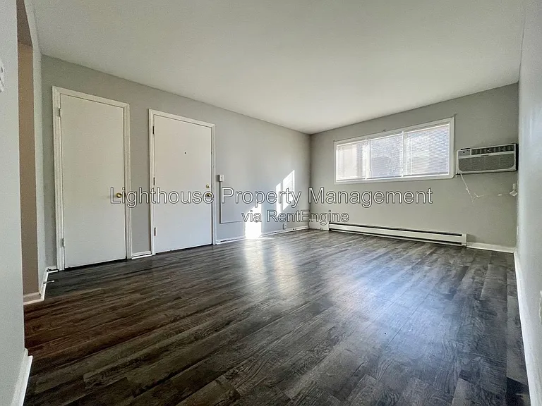 3215 Marshall Ave SE — Photo 2