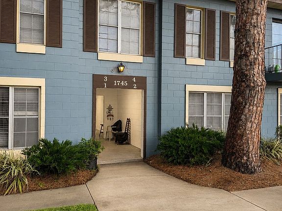 2nd image of 1745-4 NE 2nd St