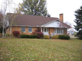 1324 Western Rd, Henry, IL 61537