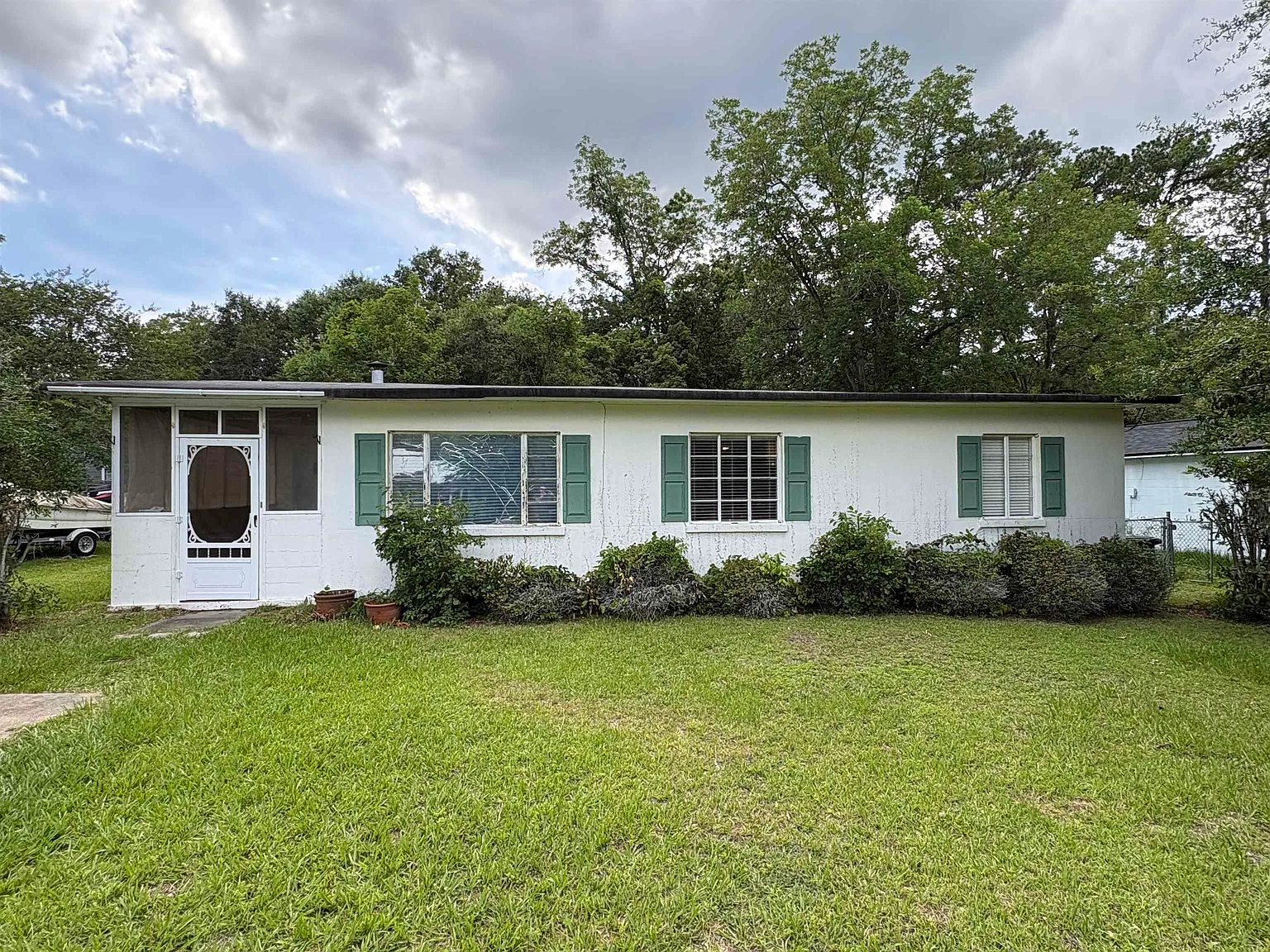 3 bed, 1374 sqft, $1,875 — Photo 2