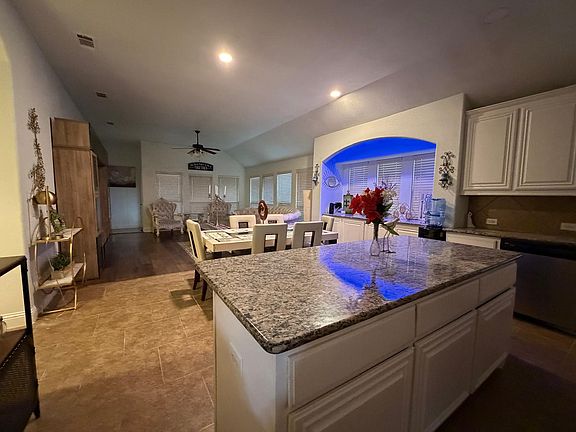 2nd image of 746 Mill Pond Dr #4