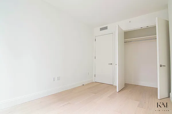 Rented by Nest Seekers International | media 22