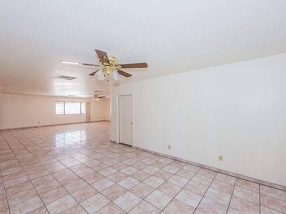 5th image of 726 W Calle Garcia