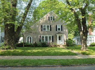 1045 Briarwood Ave, Bridgeport, CT 06604