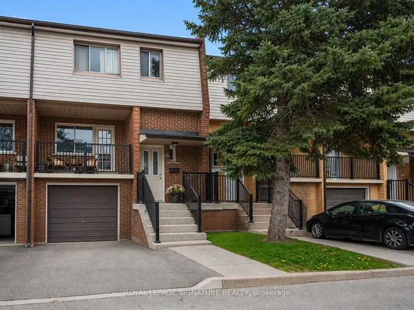 3175 Kirwin Ave #92, Mississauga, ON L5A 3M4