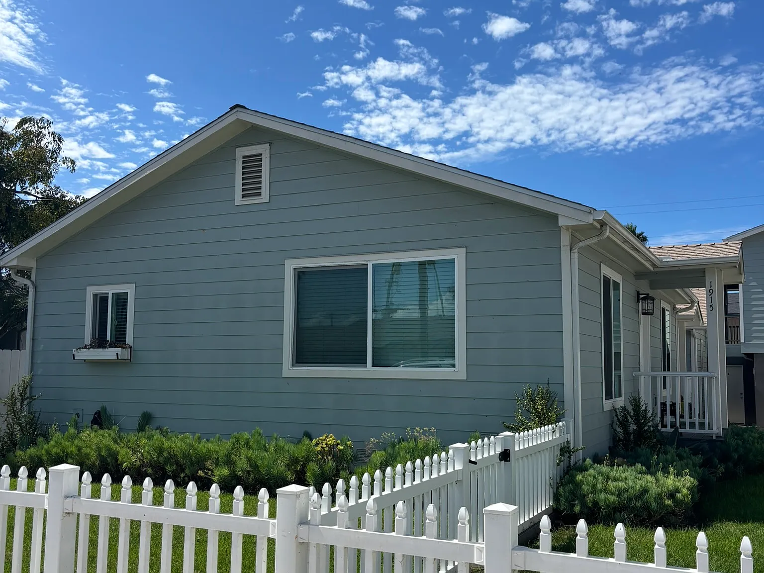 2 bed, 800 sqft, $3,400 — Photo 2