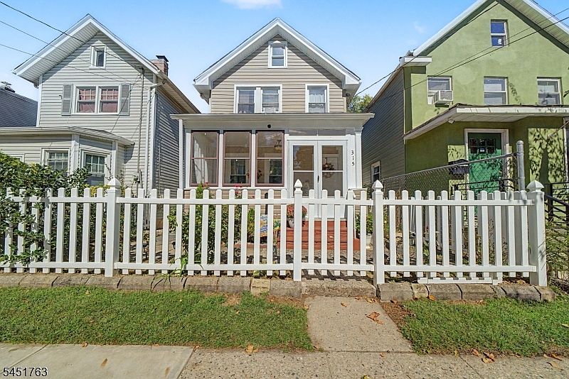 1st image of 315 Elizabeth St