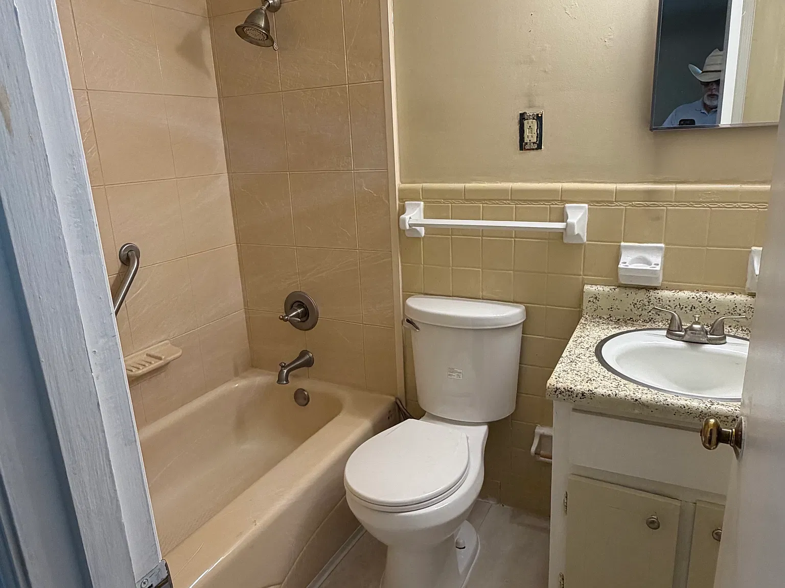 3 bed, 1691 sqft, $1,825 — Photo 2