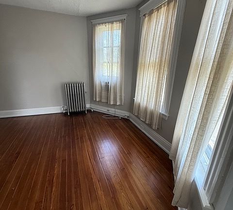 4th image of 4131 Ballard Ave #2