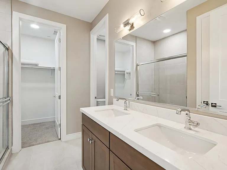 Pasadena Townhomes — Photo 27