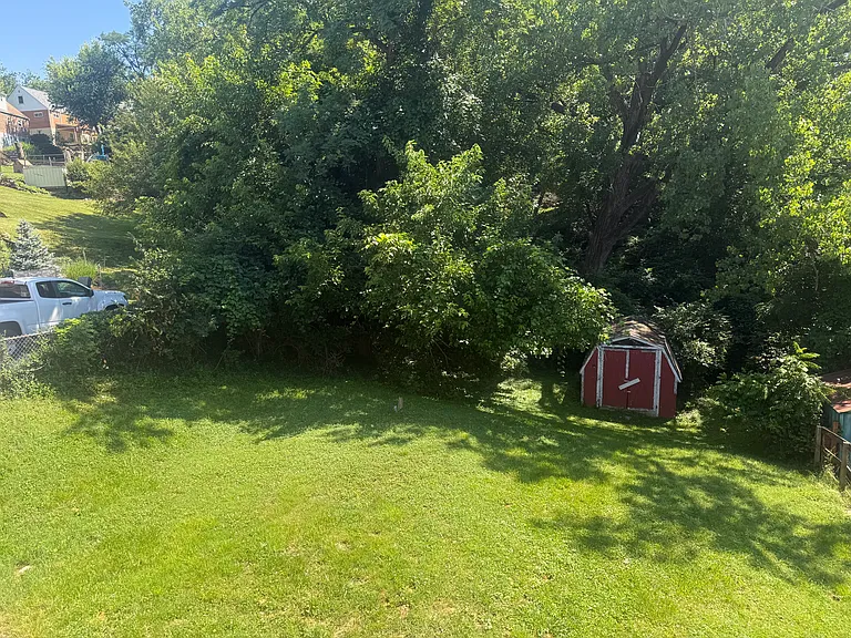 35 Parker Rd — Photo 26