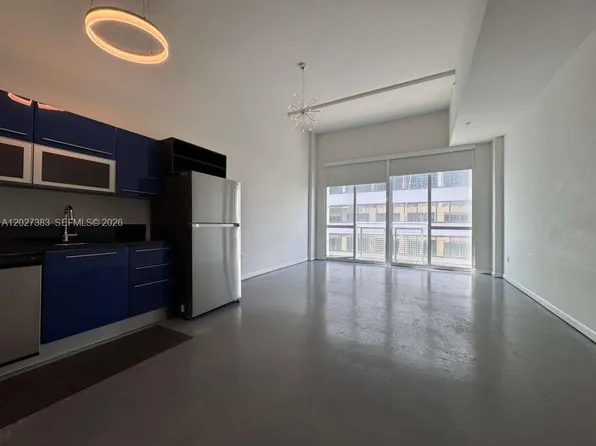 253 NE 2nd St, Miami, FL
