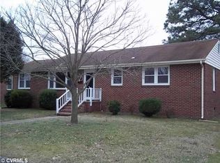 705 Fairlie Rd, Colonial Heights, VA 23834