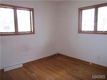 4th image of 425 Gerald Ave