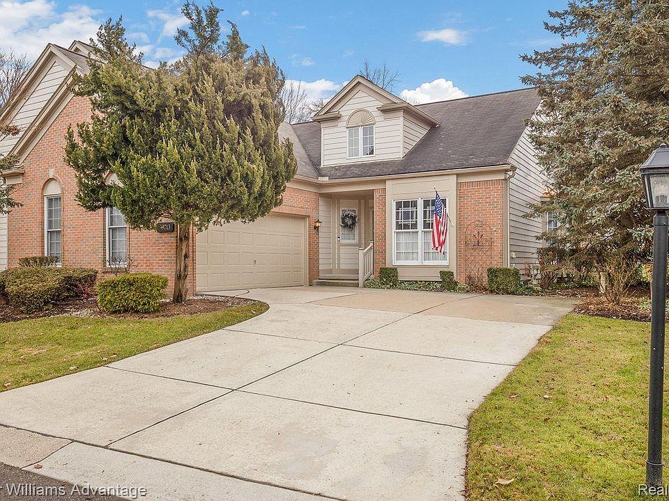 1st image of 39713 Muirfield Ln
