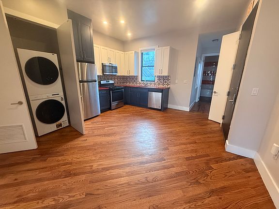 5th image of 739 Garfield Ave #1