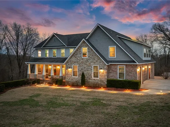 11010 Meadow Lark Rd, Rogers, AR 72756