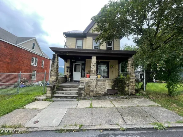 123 Walnut Ave, Altoona, PA 16601