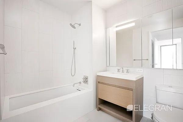 Rented by (Legacy) Elegran | media 26