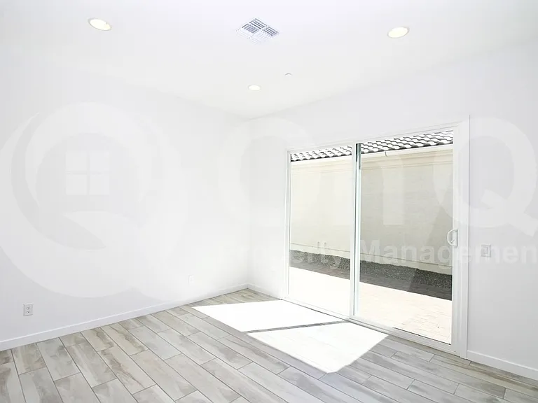 3863 E Bartlett Way — Photo 4