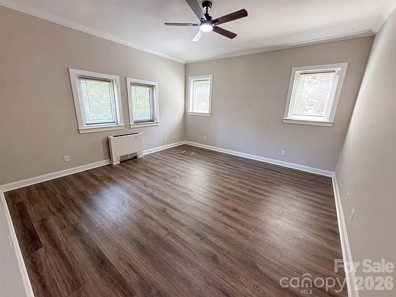 4th image of 132 Cottage Creek Ct