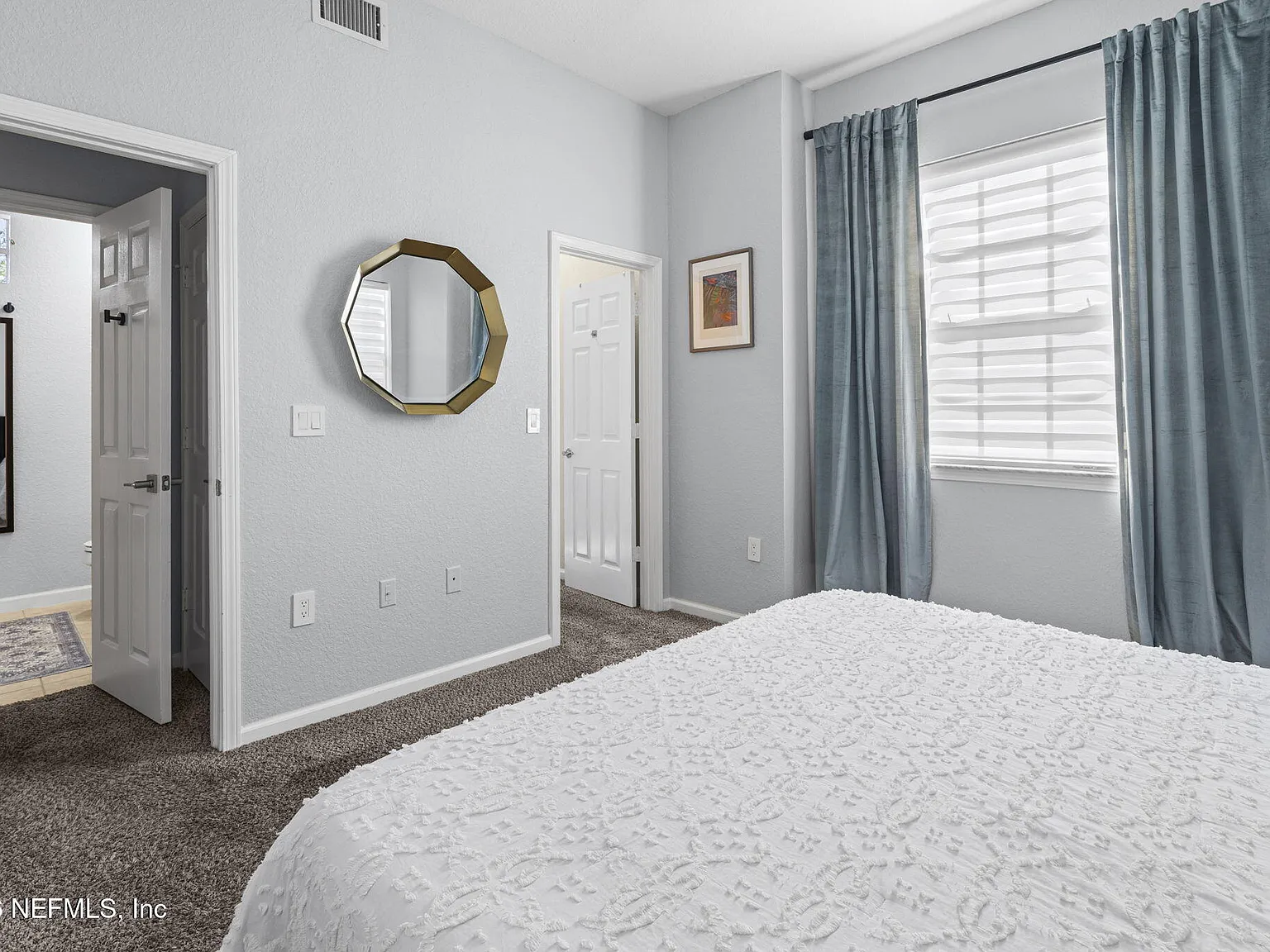1 bed, 1.0 bath, 851 sqft, $1,550 — Photo 1