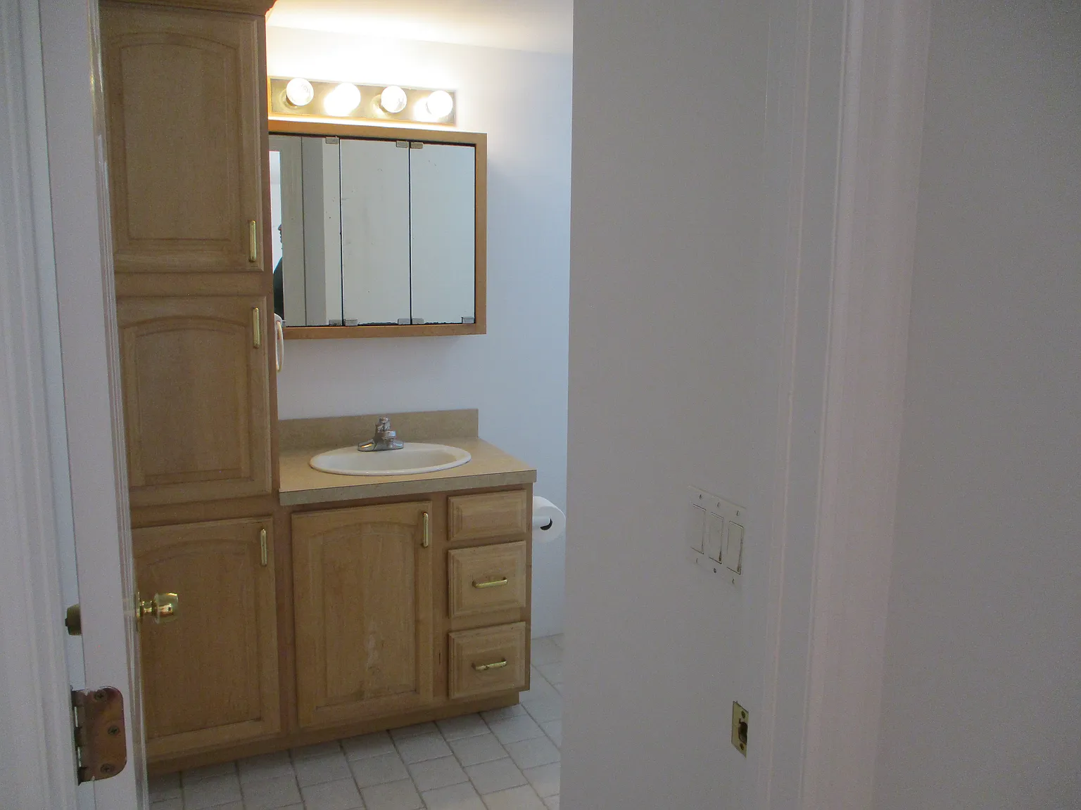 1 bed, 800 sqft, $3,200 — Photo 4