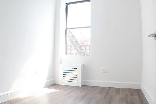 Rented by New Amsterdam Realty Group | media 18