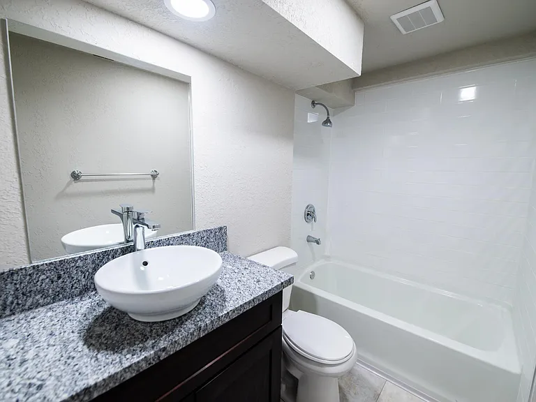 1179 E Blaine Ave #A — Photo 12