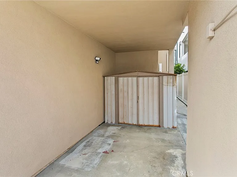 500 Marigold Ave — Photo 25