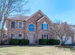 1911 Yukon Dr, BOLINGBROOK, IL 60490