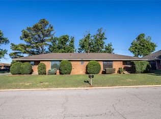 207 N Texas St, Weatherford, OK 73096