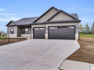 1101 Hanover St, Morton, IL