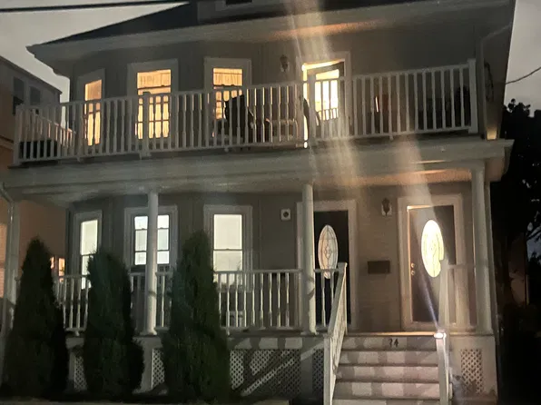 24 Paine St #2, Winthrop, MA 02152