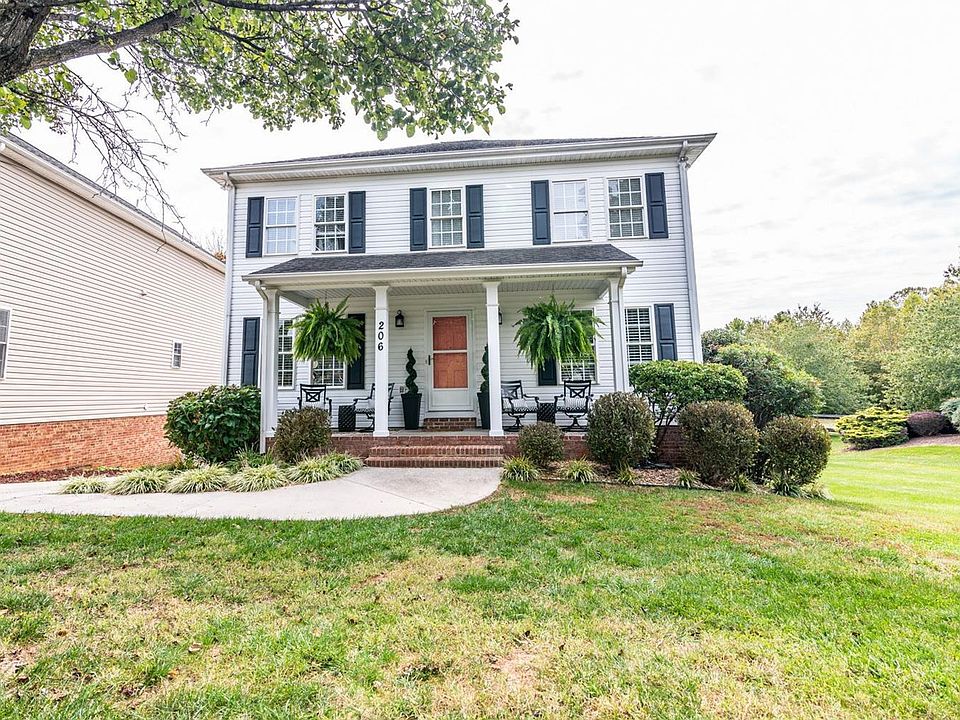 1st image of 206 Wyndpark Cir