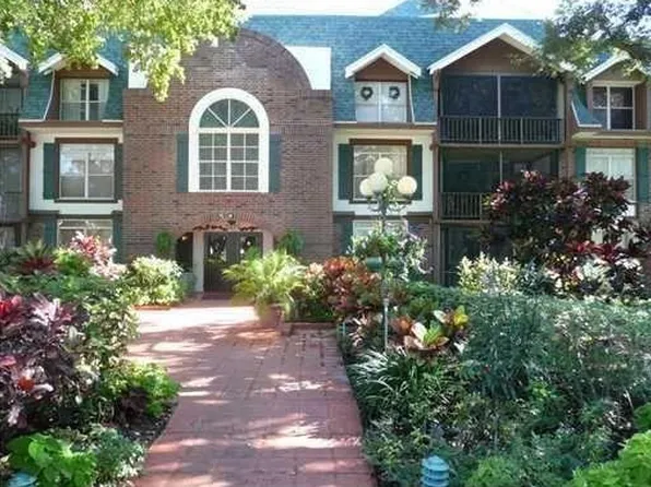 3670 Inverrary Dr, Lauderhill, FL