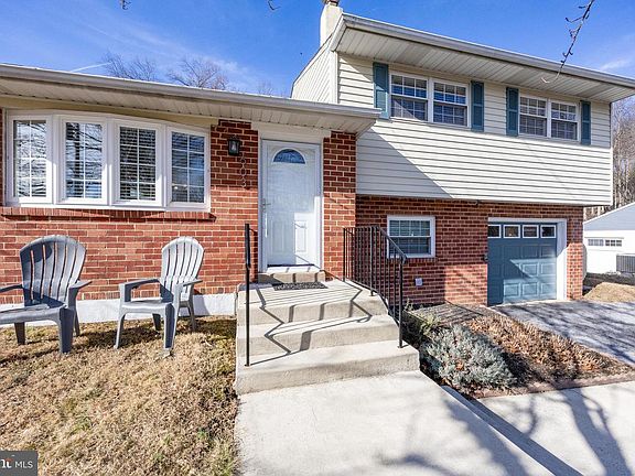 2nd image of 603 Brookhill Rd