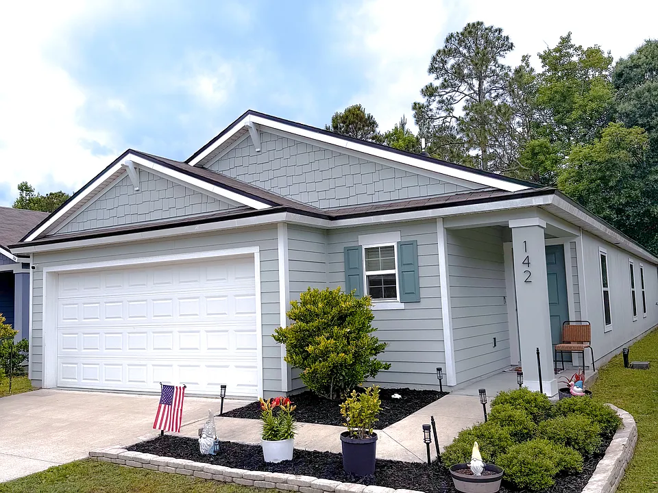142 Ashwood Circle St