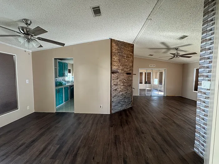 1584 Valiant Dr — Photo 11