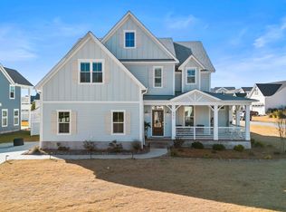 592 Moss Lake Ln, Holly Ridge, NC 28445