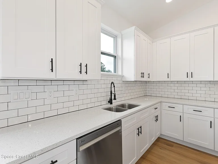 1133 Hanover Ave SW — Photo 21